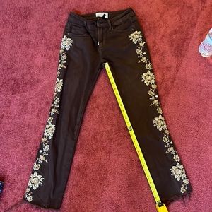 Driftwood, jeans, size 24, length 25.